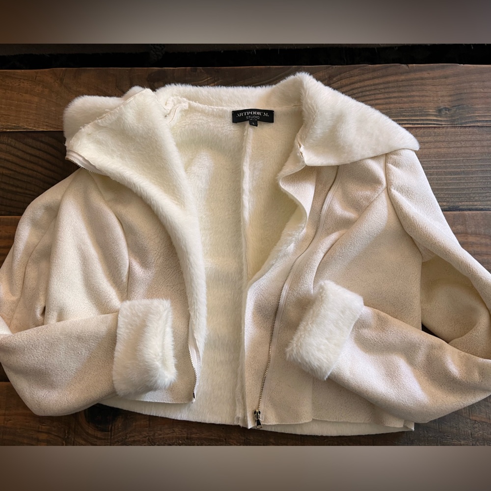Bridal Jacket Faux Fur Lining - Picture 6 of 12